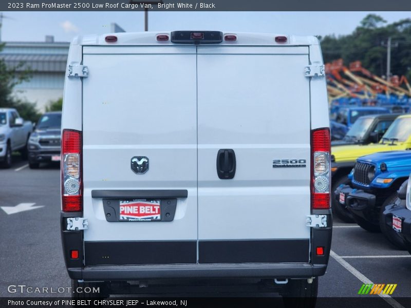 Bright White / Black 2023 Ram ProMaster 2500 Low Roof Cargo Van