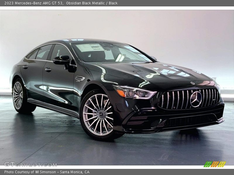 Front 3/4 View of 2023 AMG GT 53