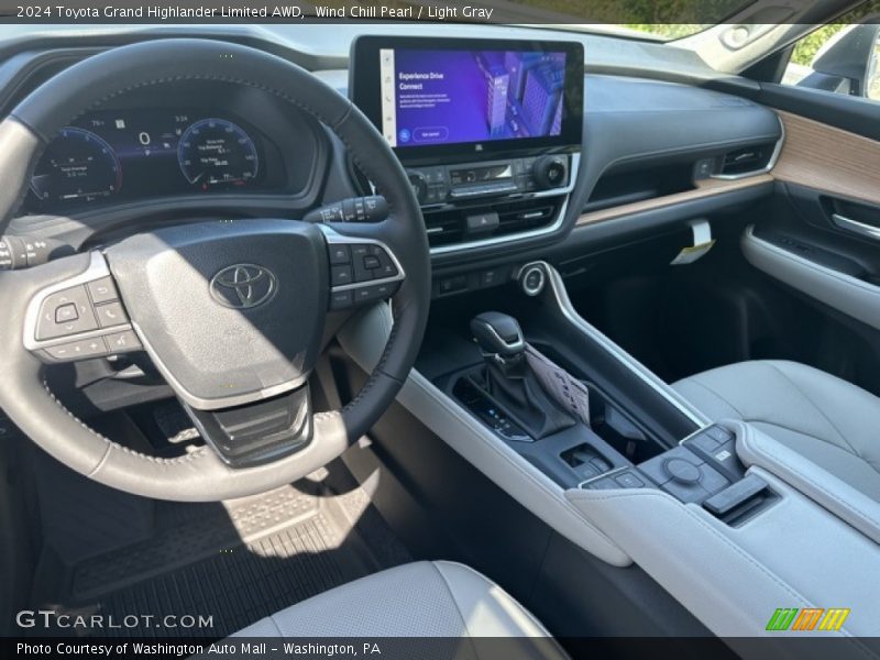 Dashboard of 2024 Grand Highlander Limited AWD