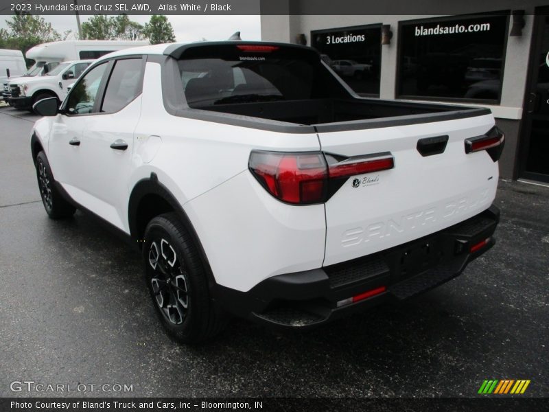 Atlas White / Black 2023 Hyundai Santa Cruz SEL AWD