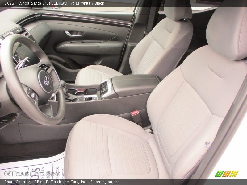 Front Seat of 2023 Santa Cruz SEL AWD