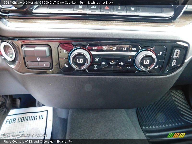 Summit White / Jet Black 2024 Chevrolet Silverado 2500HD LT Crew Cab 4x4