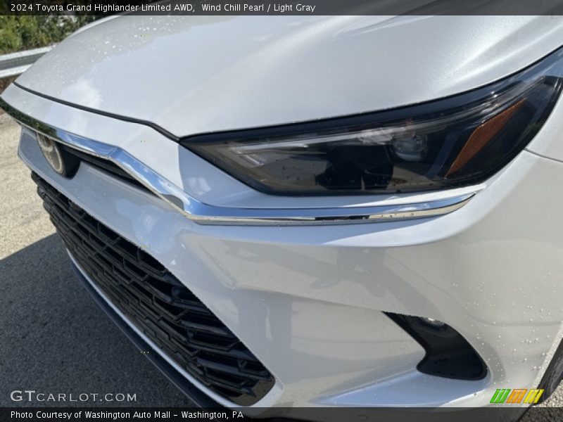 Wind Chill Pearl / Light Gray 2024 Toyota Grand Highlander Limited AWD