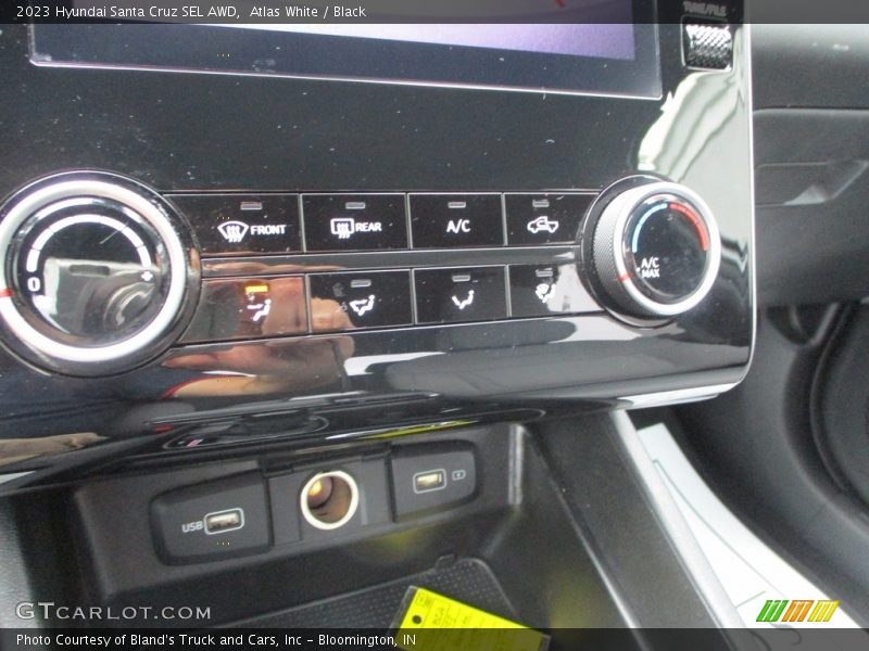 Atlas White / Black 2023 Hyundai Santa Cruz SEL AWD
