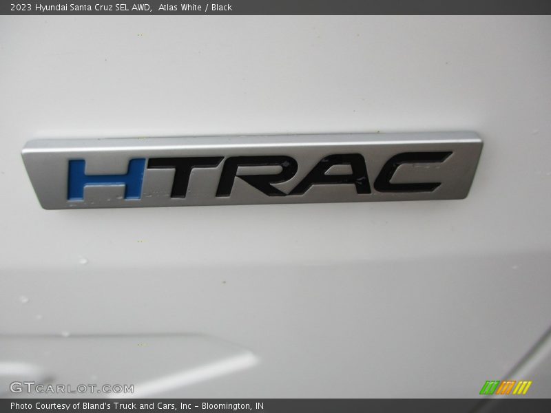  2023 Santa Cruz SEL AWD Logo