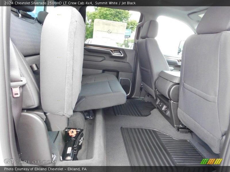 Summit White / Jet Black 2024 Chevrolet Silverado 2500HD LT Crew Cab 4x4