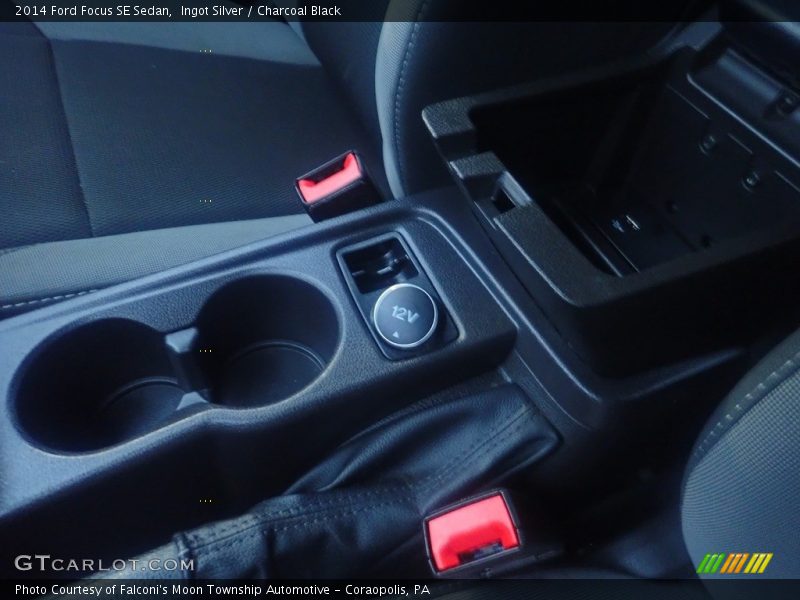 Ingot Silver / Charcoal Black 2014 Ford Focus SE Sedan