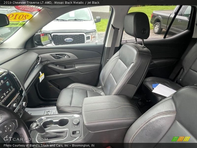 Mosaic Black Metallic / Jet Black 2019 Chevrolet Traverse LT AWD