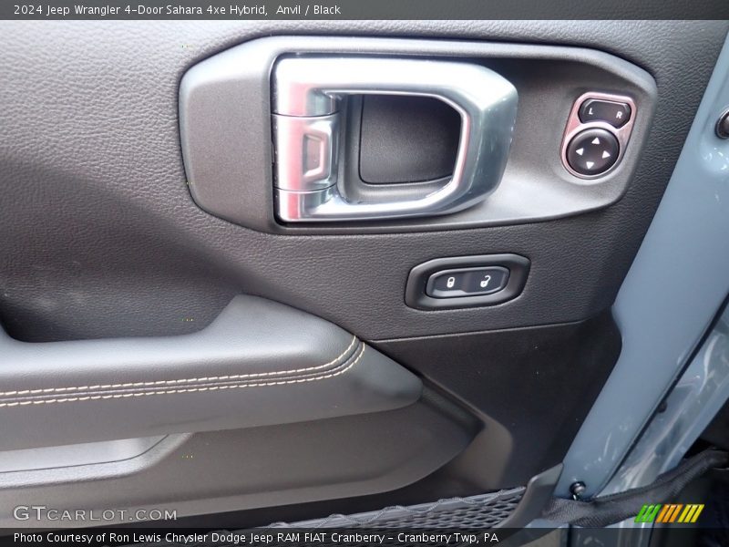 Controls of 2024 Wrangler 4-Door Sahara 4xe Hybrid
