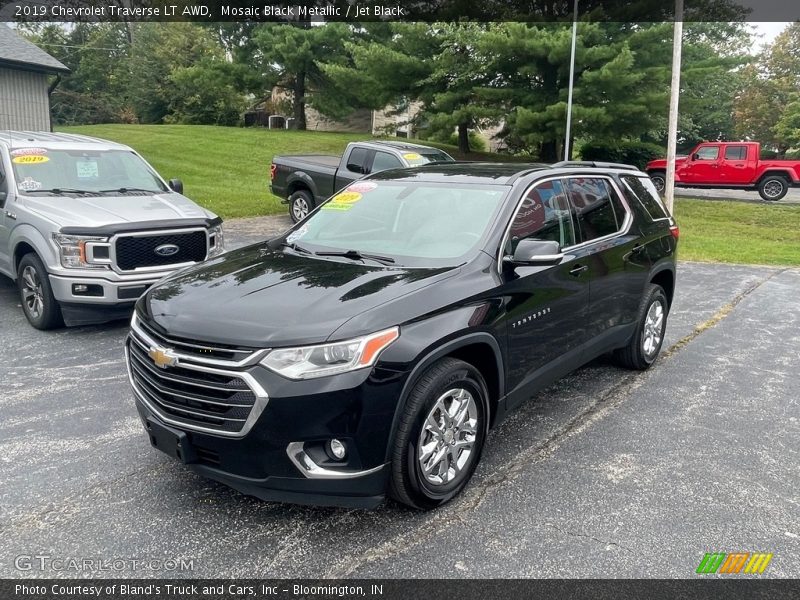Mosaic Black Metallic / Jet Black 2019 Chevrolet Traverse LT AWD