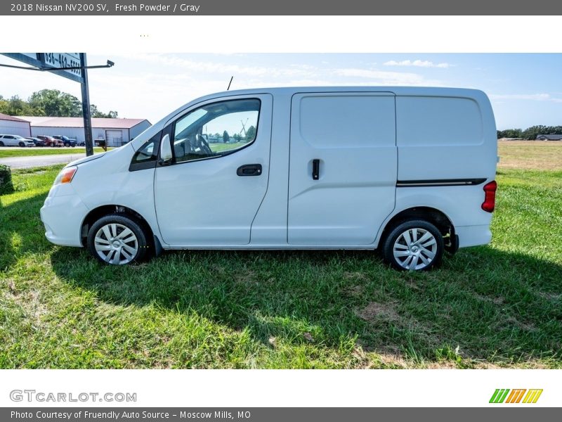 Fresh Powder / Gray 2018 Nissan NV200 SV