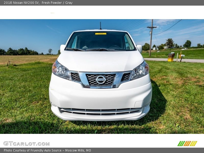 Fresh Powder / Gray 2018 Nissan NV200 SV
