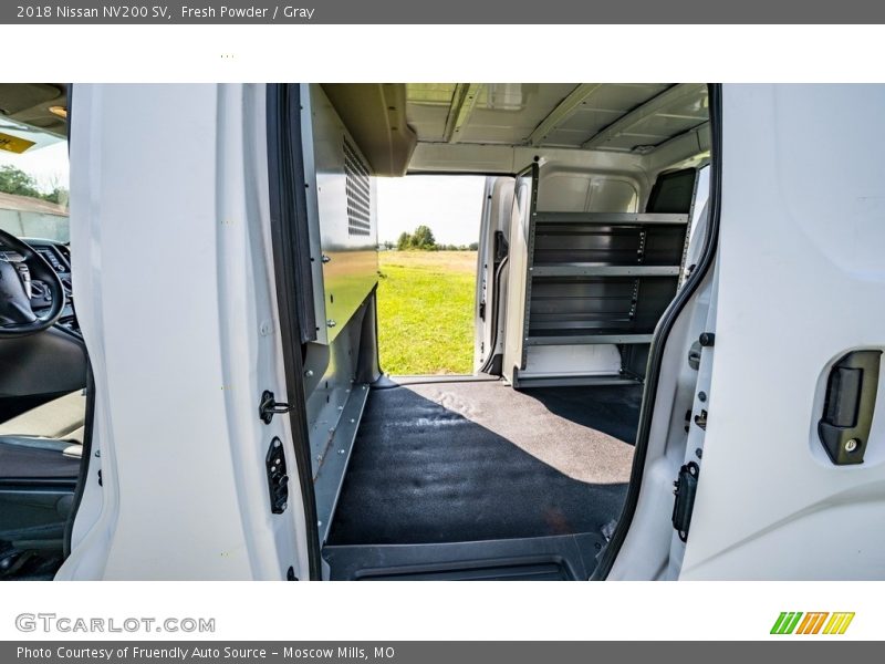 Fresh Powder / Gray 2018 Nissan NV200 SV