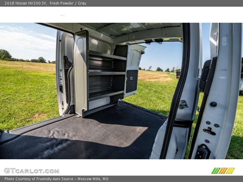 Fresh Powder / Gray 2018 Nissan NV200 SV