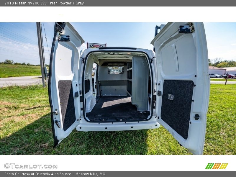 Fresh Powder / Gray 2018 Nissan NV200 SV
