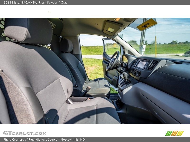 Fresh Powder / Gray 2018 Nissan NV200 SV