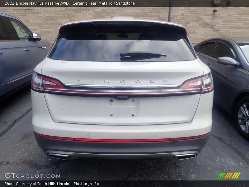 Ceramic Pearl Metallic / Sandstone 2022 Lincoln Nautilus Reserve AWD