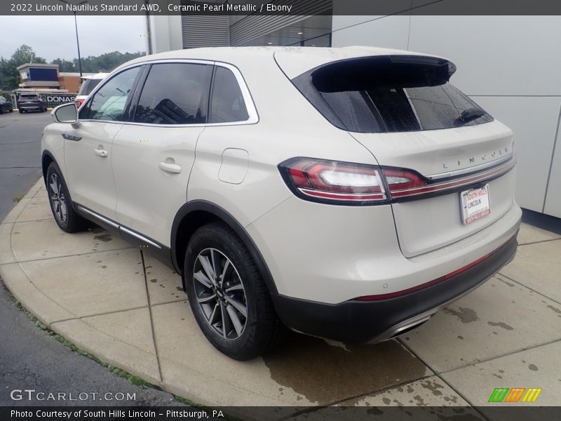 Ceramic Pearl Metallic / Ebony 2022 Lincoln Nautilus Standard AWD