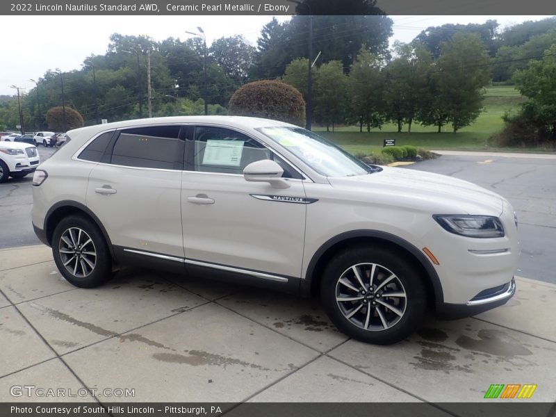 Ceramic Pearl Metallic / Ebony 2022 Lincoln Nautilus Standard AWD