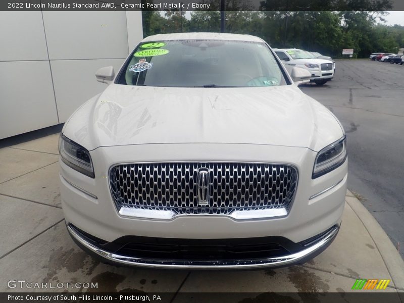 Ceramic Pearl Metallic / Ebony 2022 Lincoln Nautilus Standard AWD