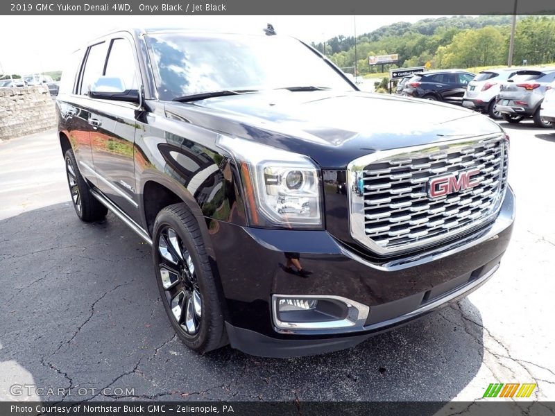 Onyx Black / Jet Black 2019 GMC Yukon Denali 4WD