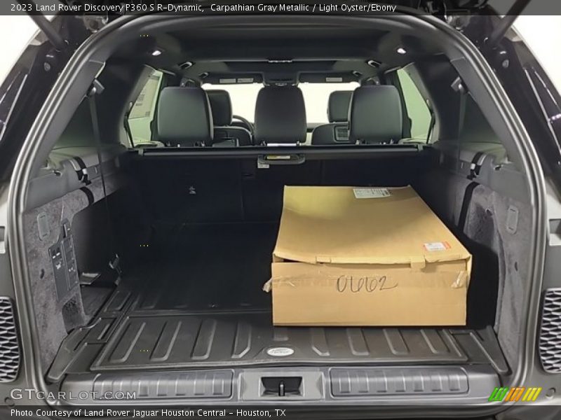 Carpathian Gray Metallic / Light Oyster/Ebony 2023 Land Rover Discovery P360 S R-Dynamic