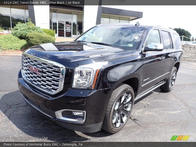 Onyx Black / Jet Black 2019 GMC Yukon Denali 4WD