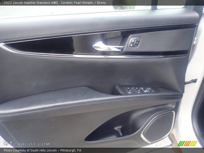Door Panel of 2022 Nautilus Standard AWD