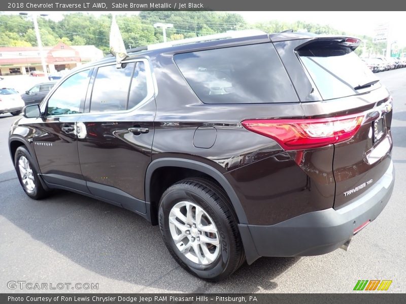 Sable Brown Metallic / Jet Black 2018 Chevrolet Traverse LT AWD