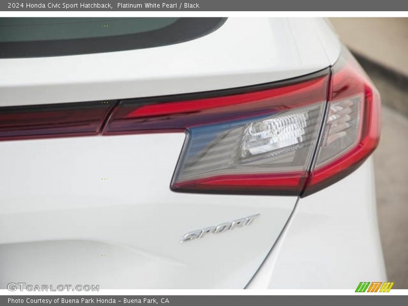 Platinum White Pearl / Black 2024 Honda Civic Sport Hatchback