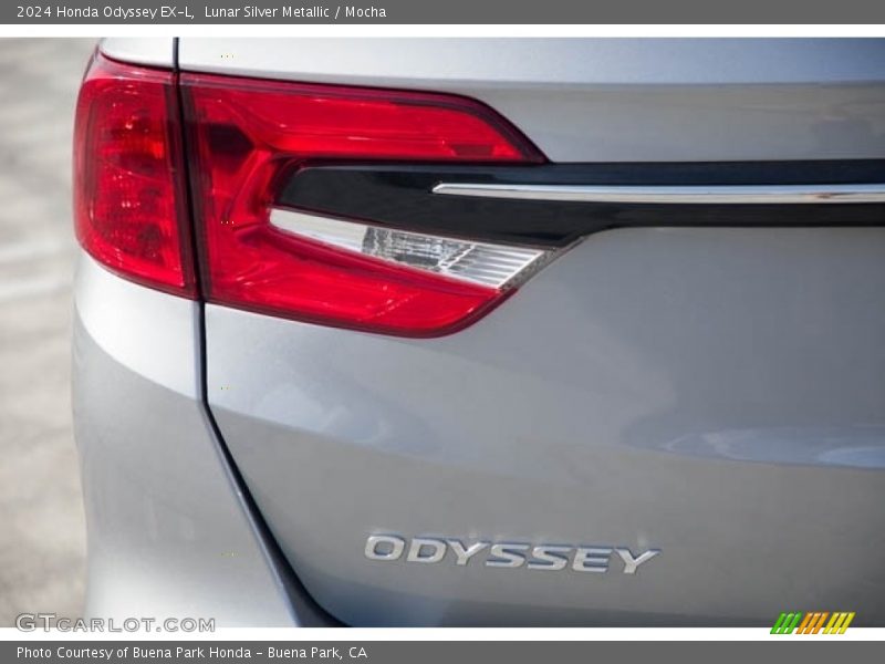 Lunar Silver Metallic / Mocha 2024 Honda Odyssey EX-L