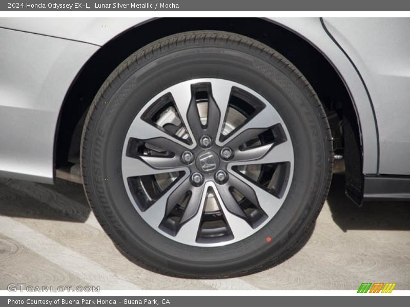 Lunar Silver Metallic / Mocha 2024 Honda Odyssey EX-L