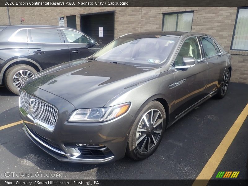 Front 3/4 View of 2020 Continental Reserve AWD