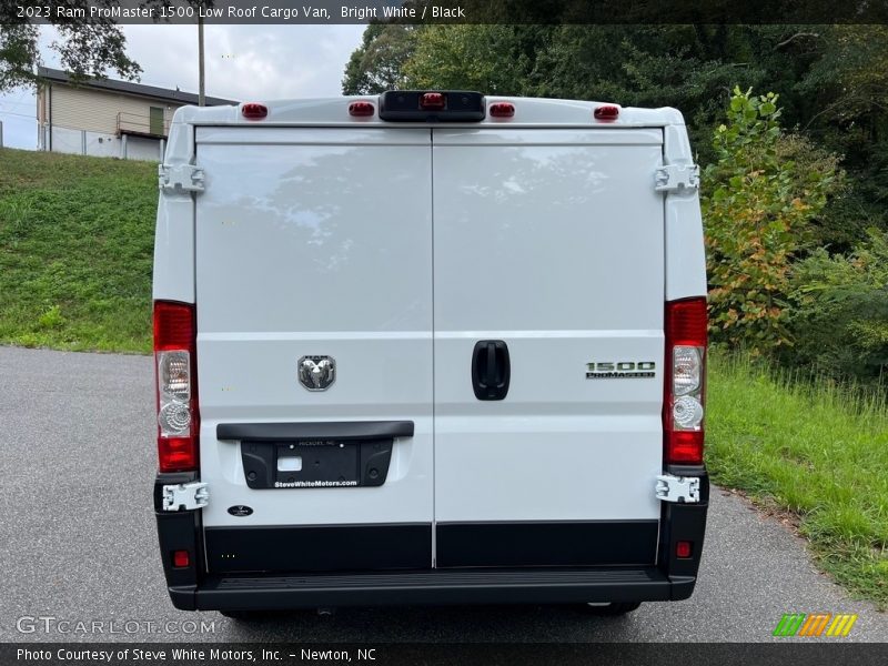 Bright White / Black 2023 Ram ProMaster 1500 Low Roof Cargo Van