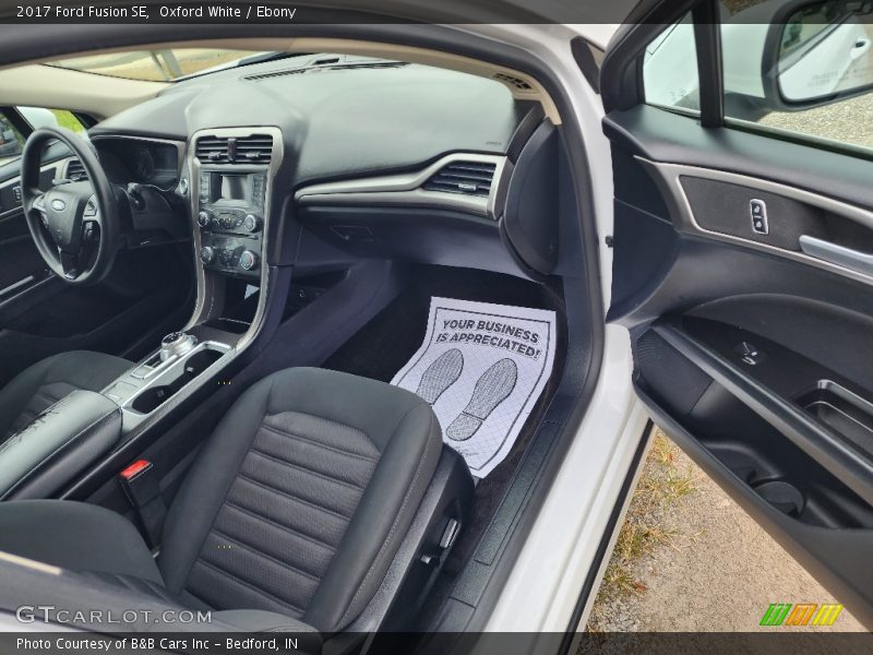Oxford White / Ebony 2017 Ford Fusion SE