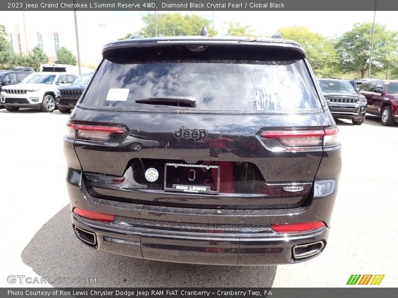 Diamond Black Crystal Pearl / Global Black 2023 Jeep Grand Cherokee L Summit Reserve 4WD