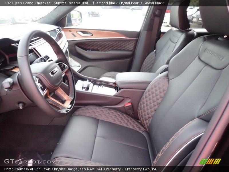 Diamond Black Crystal Pearl / Global Black 2023 Jeep Grand Cherokee L Summit Reserve 4WD