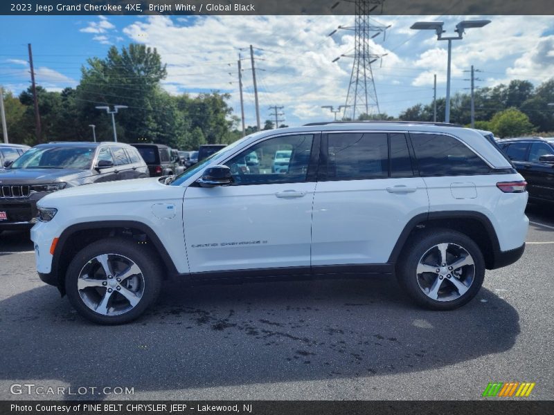 Bright White / Global Black 2023 Jeep Grand Cherokee 4XE