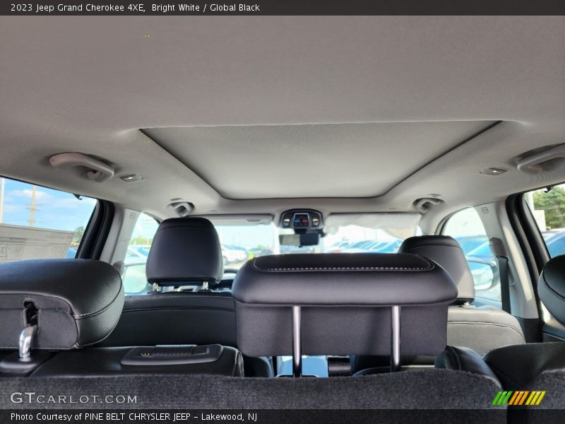 Bright White / Global Black 2023 Jeep Grand Cherokee 4XE
