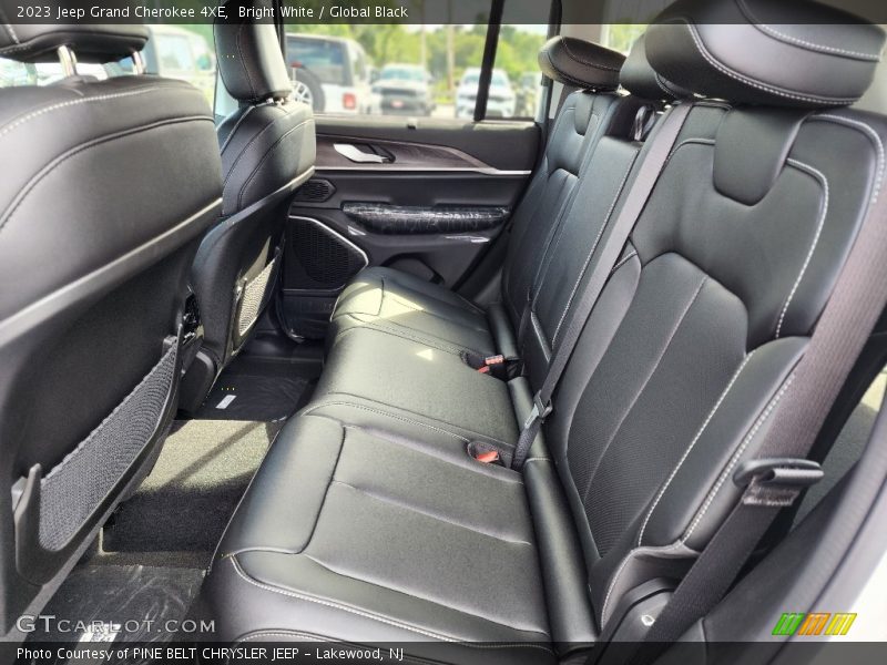 Bright White / Global Black 2023 Jeep Grand Cherokee 4XE