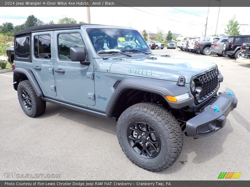 Front 3/4 View of 2024 Wrangler 4-Door Willys 4xe Hybrid