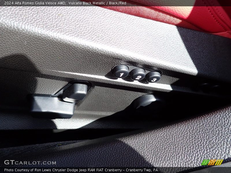 Vulcano Black Metallic / Black/Red 2024 Alfa Romeo Giulia Veloce AWD