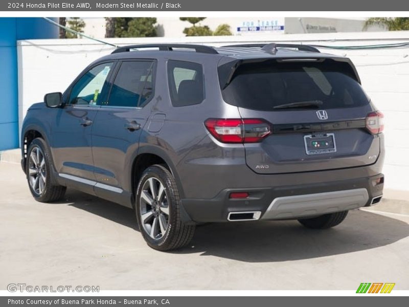 Modern Steel Metallic / Black 2024 Honda Pilot Elite AWD