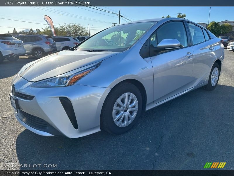 Front 3/4 View of 2022 Prius L