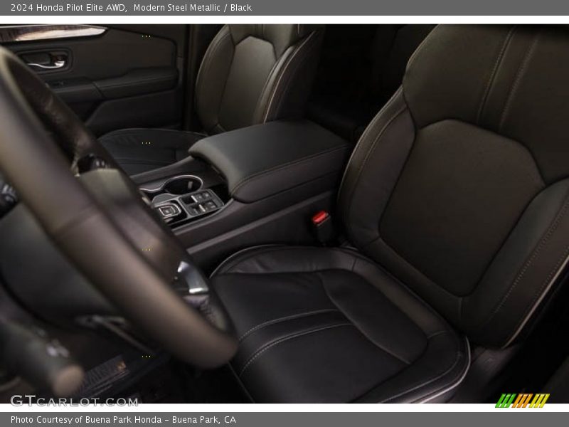 Modern Steel Metallic / Black 2024 Honda Pilot Elite AWD
