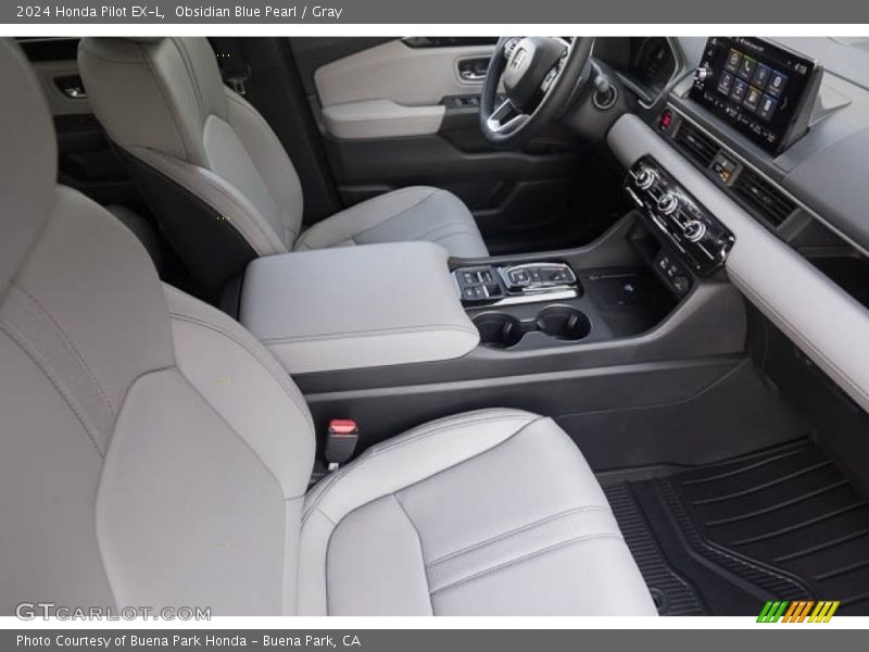 Front Seat of 2024 Pilot EX-L