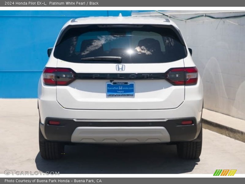 Platinum White Pearl / Black 2024 Honda Pilot EX-L