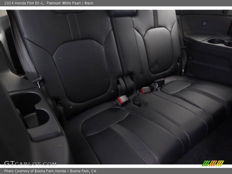 Platinum White Pearl / Black 2024 Honda Pilot EX-L