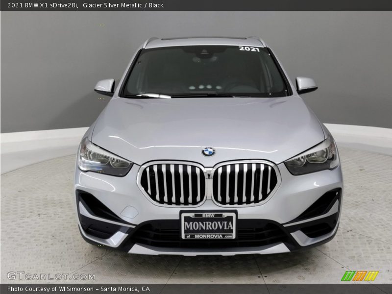 Glacier Silver Metallic / Black 2021 BMW X1 sDrive28i