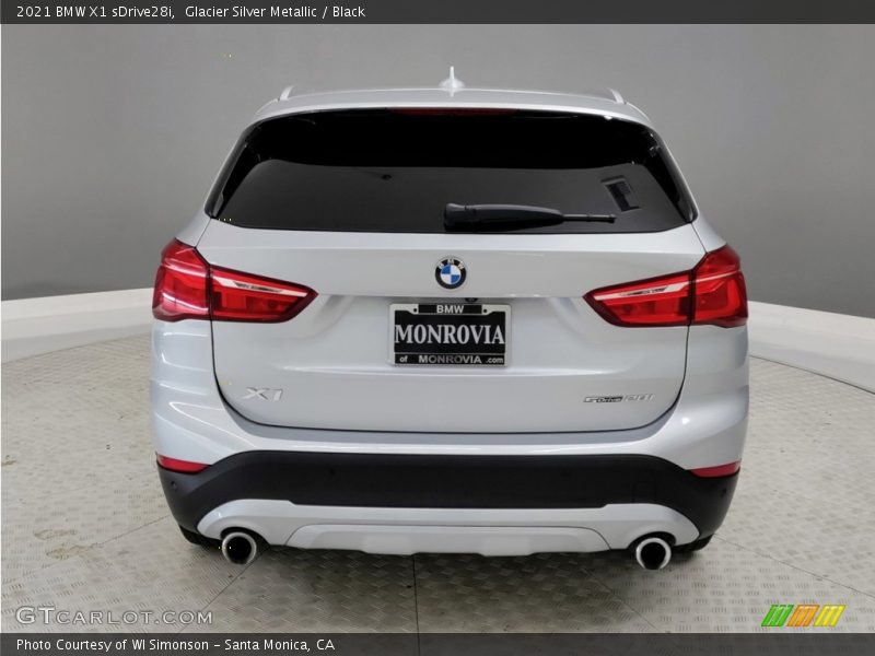 Glacier Silver Metallic / Black 2021 BMW X1 sDrive28i